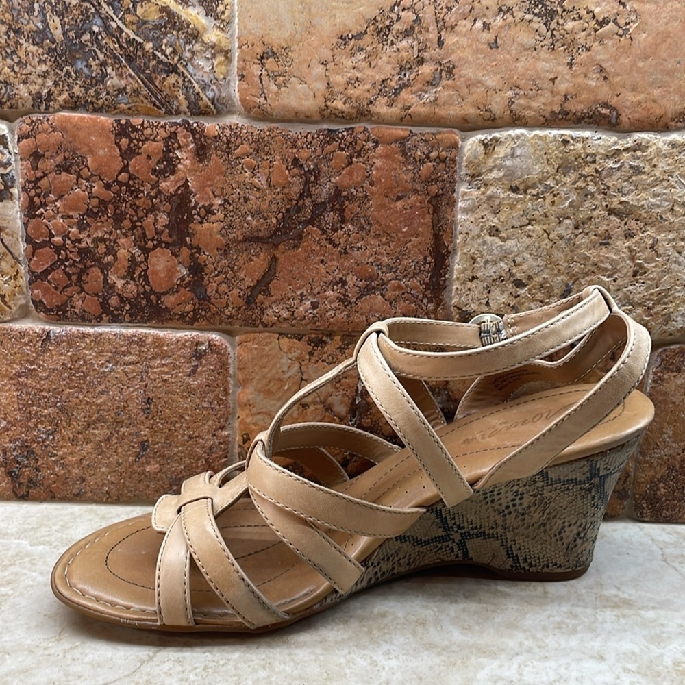 Crown Born Sandals Leather Size 11 Strappy Snake Print Heel Vedge Shoes Nude - Picture 10 of 15